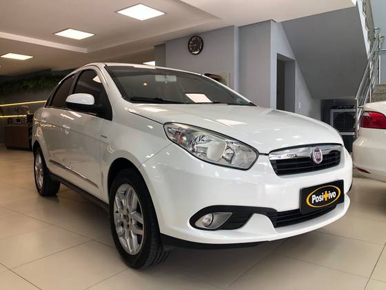 FIAT SIENA 1.6 MPI ESSENCE 16V FLEX 4P AUTOMATIZADO FIAT SIENA 1.6 MPI ESSENCE 16V FLEX 4P AUTOMATIZADO